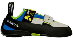 Fotografía de perfil de los pies de gato Joker de la marca Boreal