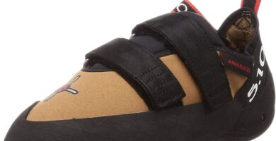 Fotografía en perspectiva del pie de gato Anasazi de la marca Five Ten 5.10